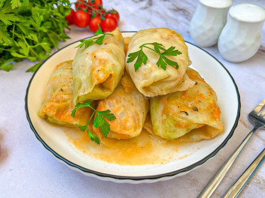 Нежные голубцы с курицей и капустой Нежные голубцы с курицей и капустой