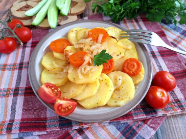 Картошка с овощами в рукаве в духовке Картошка с овощами в рукаве в духовке