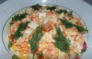 Салат с копченой курицей помидорами корейской морковью Салат с копченой курицей помидорами корейской морковью