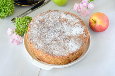 Шарлотка с яблоками в аэрогриле Шарлотка с яблоками в аэрогриле