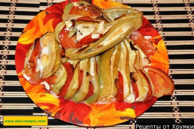 Закуска Веер из баклажан с помидорами и мягким сыром фета