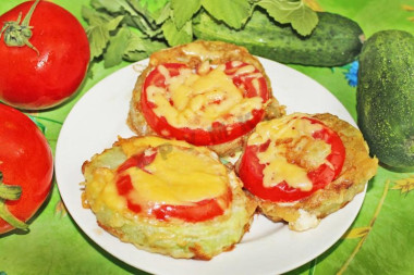 Кабачки с копченой колбасой жареные Кабачки с копченой колбасой жареные