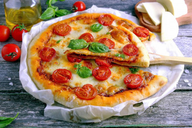 Пицца Маргарита в домашних условиях классическая Пицца Маргарита в домашних условиях классическая