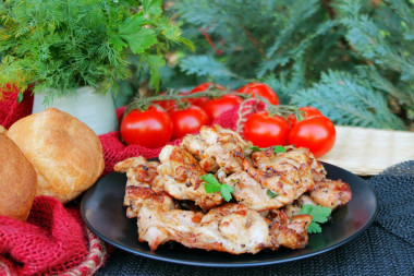 Шашлык из куриных окорочков Шашлык из куриных окорочков