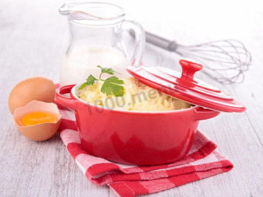 Картофельное пюре на молоке с яйцами и маслом Картофельное пюре на молоке с яйцами и маслом