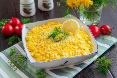 Салат Мимоза с сардиной и сыром Салат Мимоза с сардиной и сыром