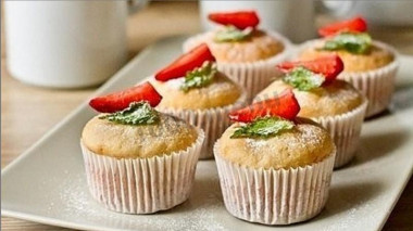 Маффины на клубничном йогурте Маффины на клубничном йогурте