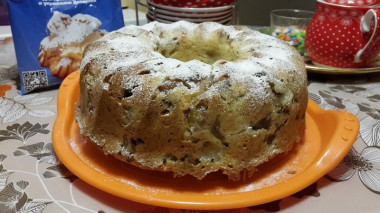 Кекс с кусочками бананов и изюмом в коньяке Кекс с кусочками бананов и изюмом в коньяке