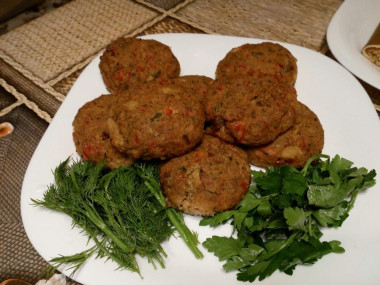 Рубленый бифштекс из соевого мяса Рубленый бифштекс из соевого мяса