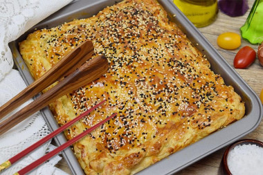 Слоеный пирог с мясом и картошкой Слоеный пирог с мясом и картошкой
