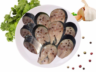 Маринованная скумбрия пряная Маринованная скумбрия пряная
