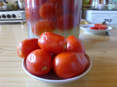 Быстрые квашеные помидоры