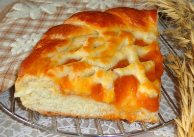 Пирог дрожжевой с повидлом Пирог дрожжевой с повидлом