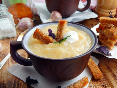 Суп пюре на курином бульоне с картофелем