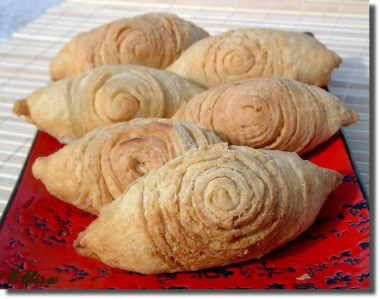 Пирожки с мясным фаршем и картошкой Пирожки с мясным фаршем и картошкой