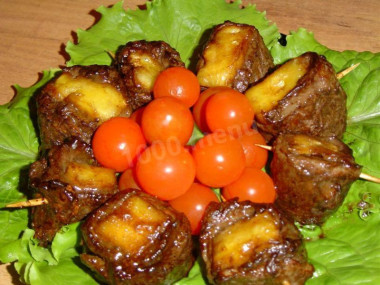 Говяжьи отбивные с ананасом Говяжьи отбивные с ананасом
