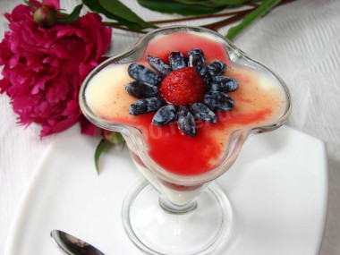 Молочно-ягодный десерт Вкус лета