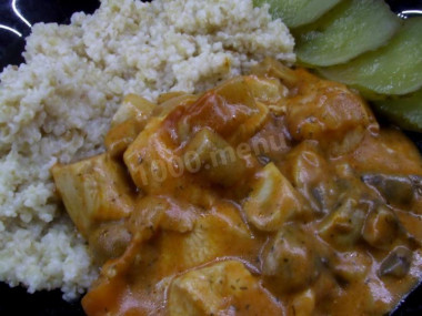 Гуляш из филе курицы Гуляш из филе курицы
