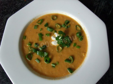 Суп-пюре с луком-пореем, сладким перцем и плавленным сыром