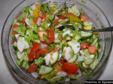Салат из огурцов и помидоров Салат из огурцов и помидоров