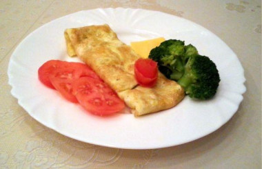 Омлет с брокколи и сыром Омлет с брокколи и сыром