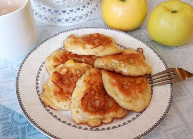 Оладьи с яблоками на кефире пышные Оладьи с яблоками на кефире пышные