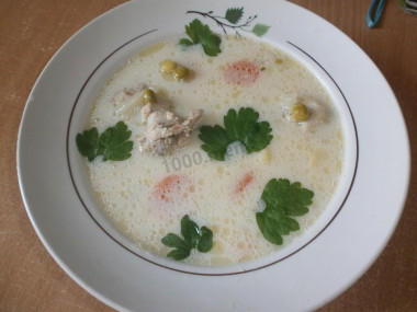 суп с плавленым сырком. суп с плавленым сырком.