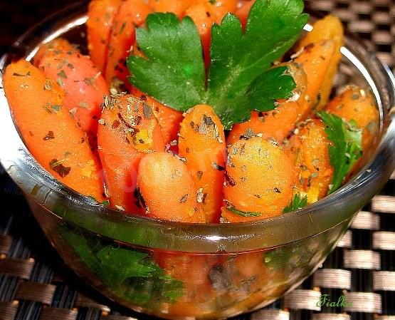 Морковка в уксусной заливки маринованная на зиму
