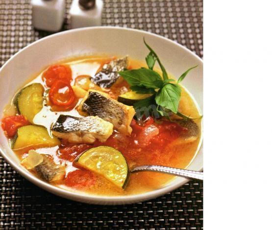 Рыбный суп с кабачками цуккини