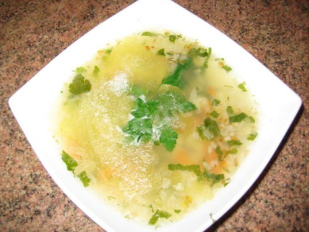 Суп из свежей капусты с консервированным горошком