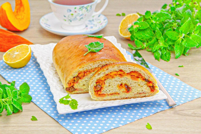 Рулет с тыквой из теста в духовке Рулет с тыквой из теста в духовке