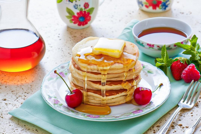 Панкейки на молоке пышные Панкейки на молоке пышные