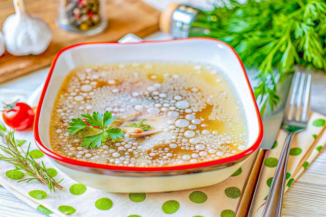 Студень холодец в мультиварке свиной из ножек Студень холодец в мультиварке свиной из ножек