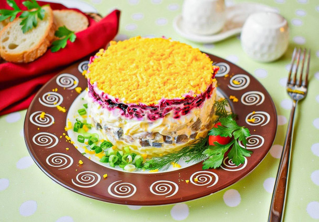 Сельдь под шубой с яйцом Сельдь под шубой с яйцом