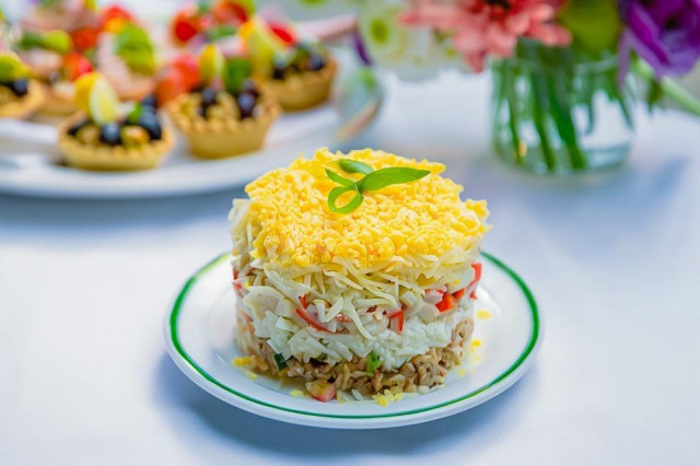 Салат Аристократ с тунцом Салат Аристократ с тунцом