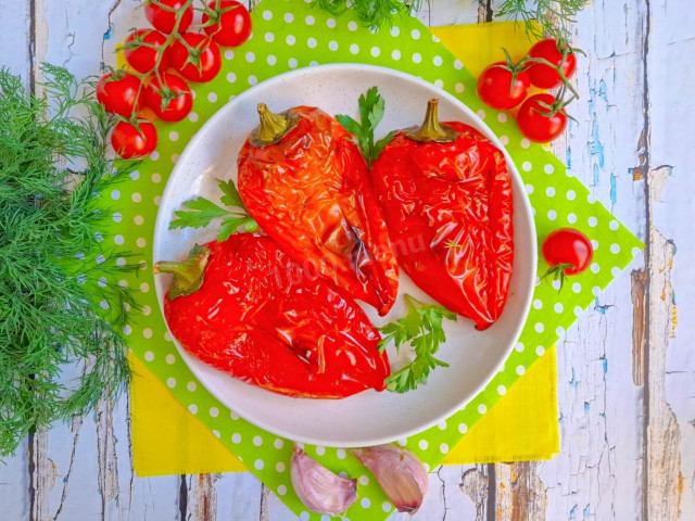 Запеченные перцы в аэрогриле целиком Запеченные перцы в аэрогриле целиком