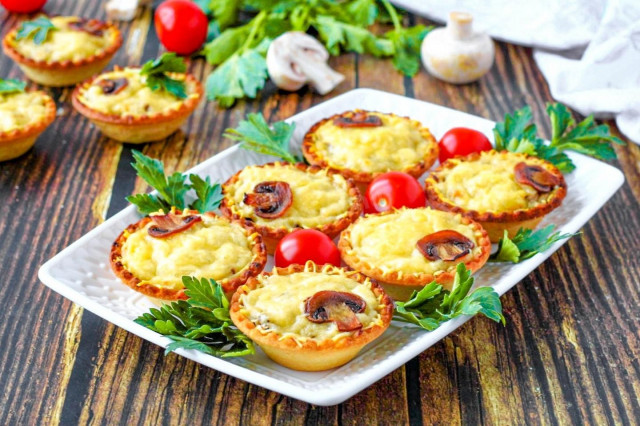 Жульен с грибами в тарталетках в духовке Жульен с грибами в тарталетках в духовке