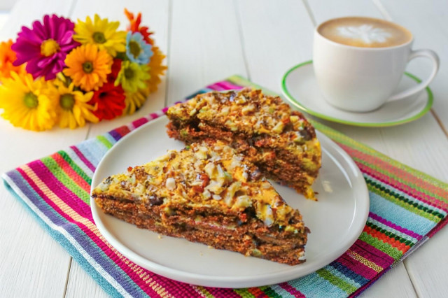 Ореховый торт с грецкими орехами и сгущенкой Ореховый торт с грецкими орехами и сгущенкой