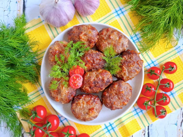 Говяжьи котлеты в аэрогриле Говяжьи котлеты в аэрогриле