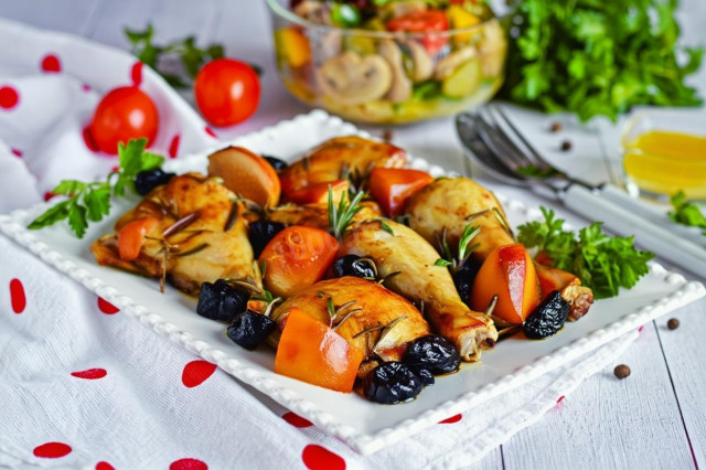 Курица с айвой и черносливом Курица с айвой и черносливом