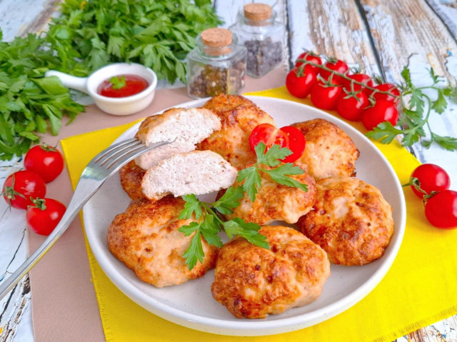 Куриные котлеты в аэрогриле Куриные котлеты в аэрогриле