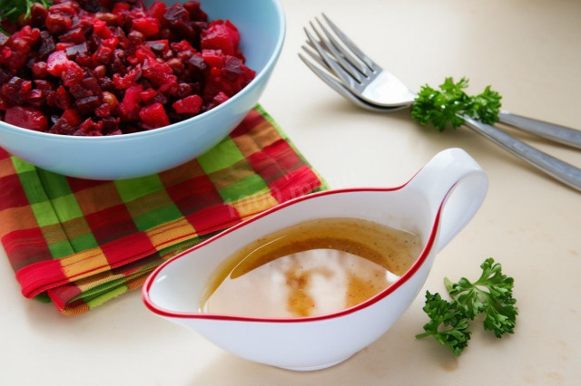 Заправка для винегрета классическая с горчицей Заправка для винегрета классическая с горчицей