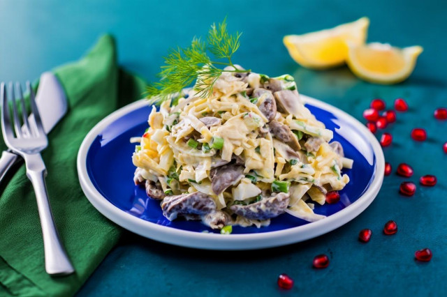 Салат Сердцеедка с куриными сердечками Салат Сердцеедка с куриными сердечками