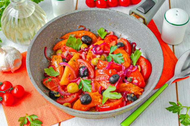 Жареные помидоры с луком Жареные помидоры с луком