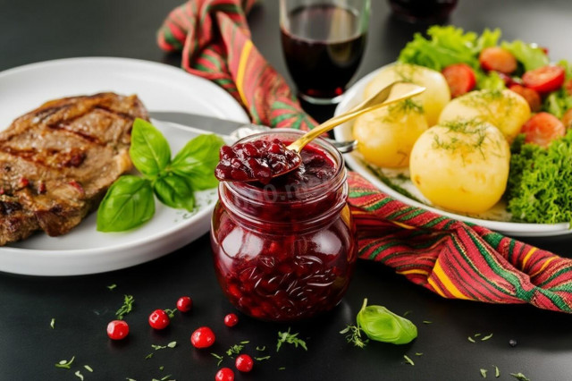 Брусничный соус к мясу на зиму Брусничный соус к мясу на зиму