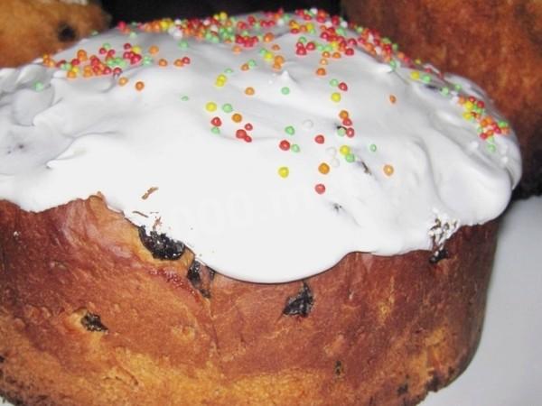 Кулич на готовой закваске с изюмом Кулич на готовой закваске с изюмом