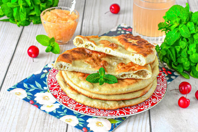 Лепешки на сыворотке на сковороде Лепешки на сыворотке на сковороде