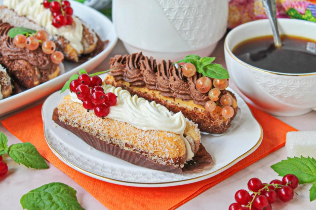 Нежное пирожное с печеньем савоярди Нежное пирожное с печеньем савоярди