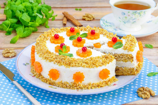Морковный торт с творожным кремом ПП