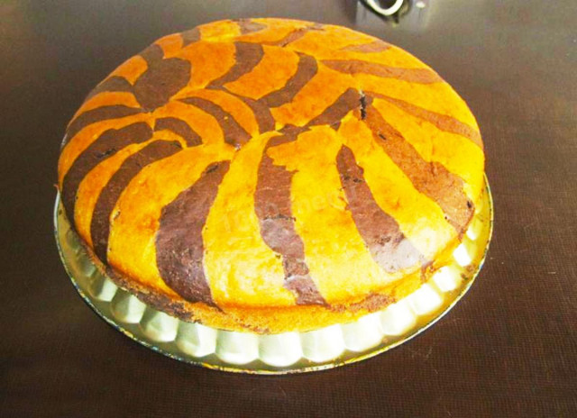 Зебра кекс на сливочном масле со сложным рисунком
